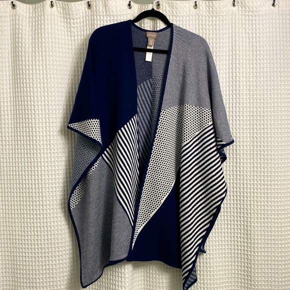 Chico’s beautiful blue and white sweater Ruana EUC one size - Picture 1 of 5